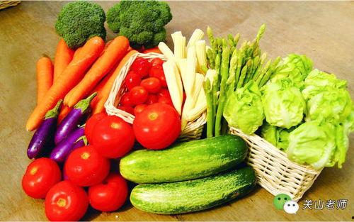 盘锦初中老师吃瓜,校园生活的一抹趣味色彩